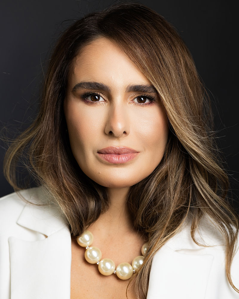 Dra. Ludmilla Rampinelli — Médica especialista em rejuvenescimento facial em Ipatinga, MG